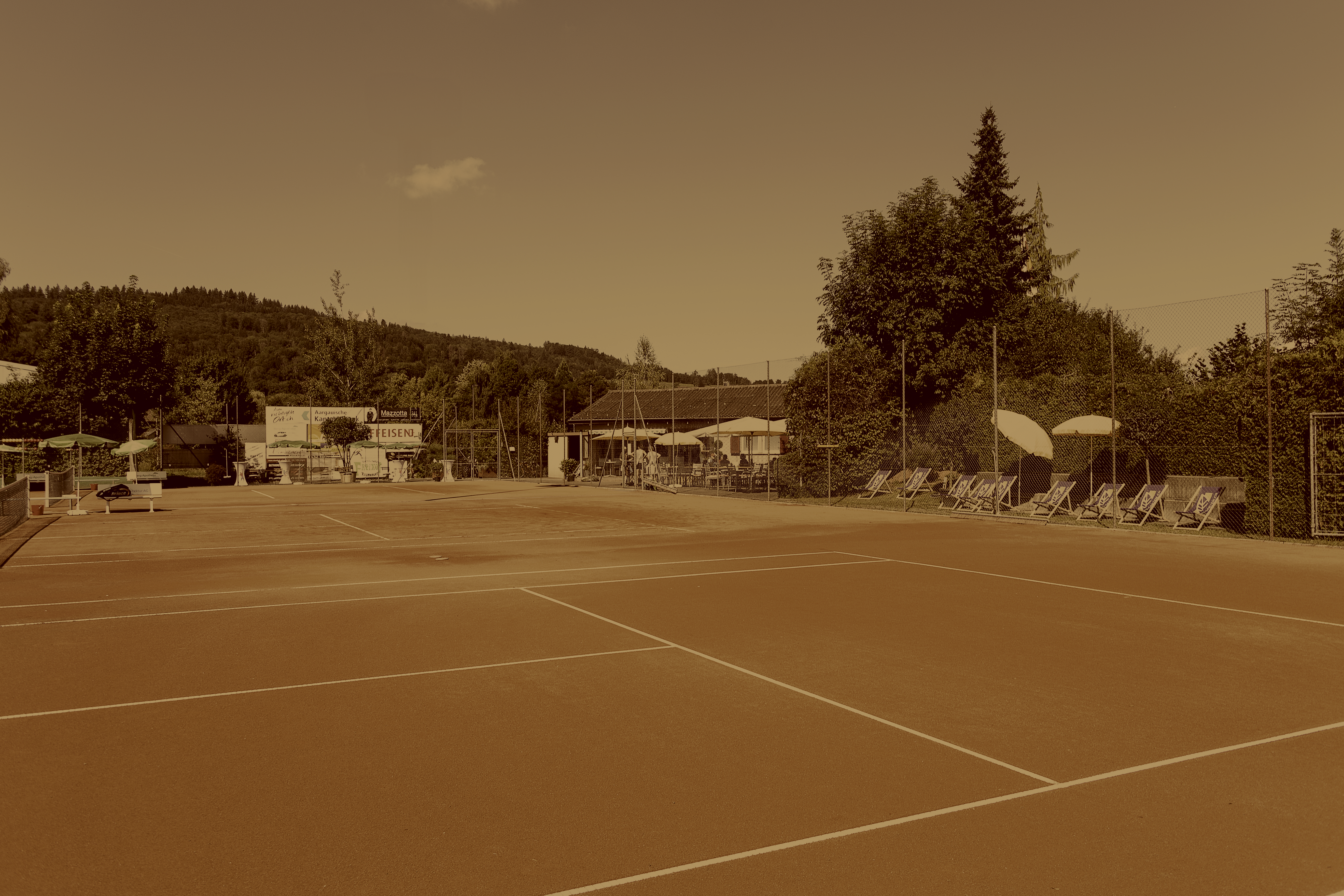 Tennisplatz breit (1 von 1) BC History